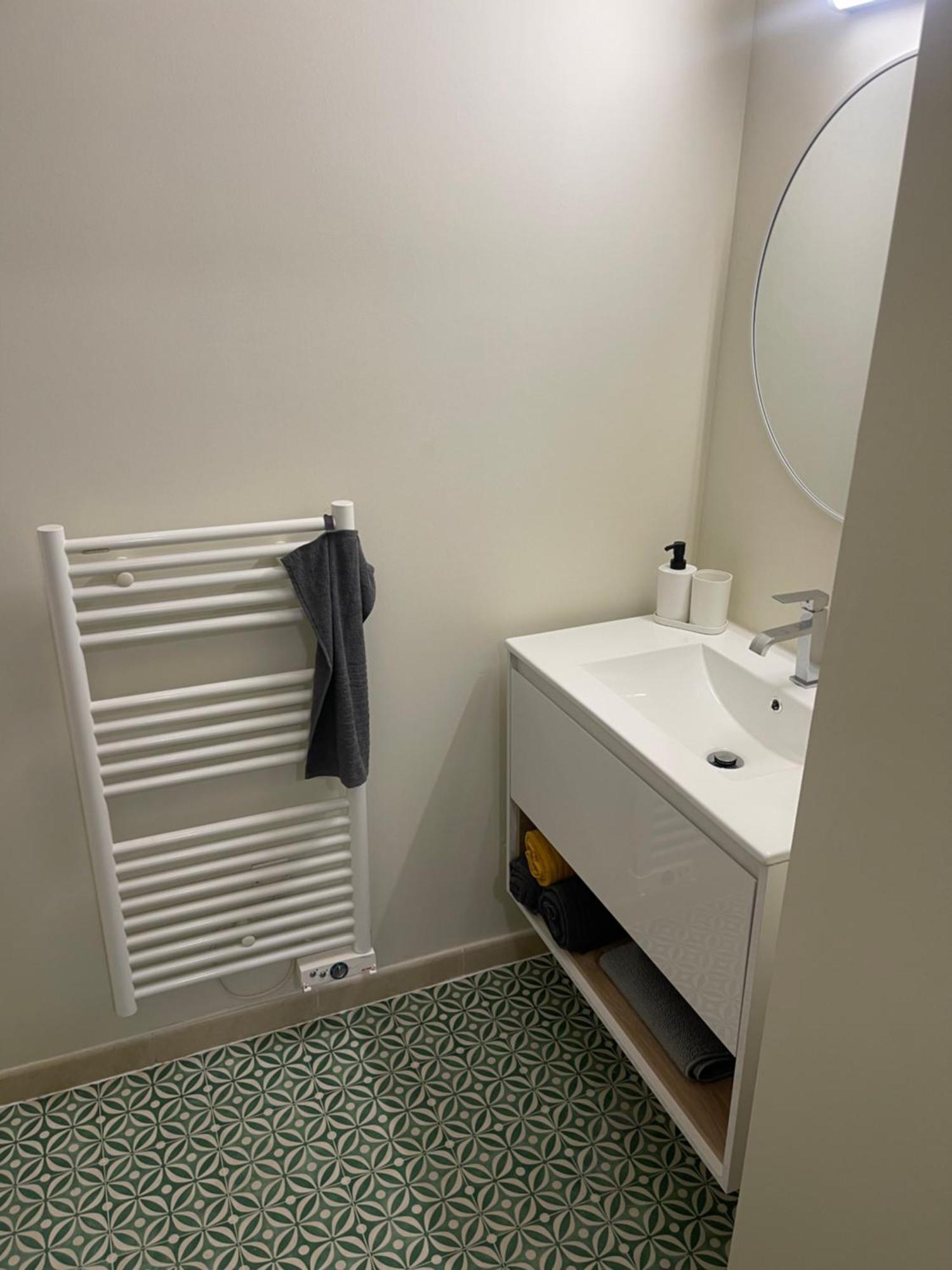 Appartement Au Coeur Du Centre Ville De Carcassonne Luaran gambar