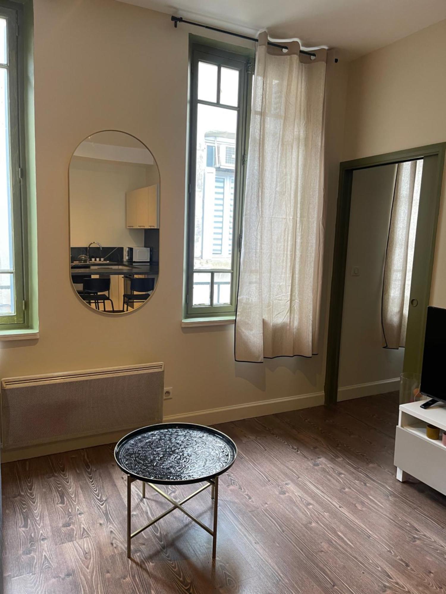 Appartement Au Coeur Du Centre Ville De Carcassonne Luaran gambar