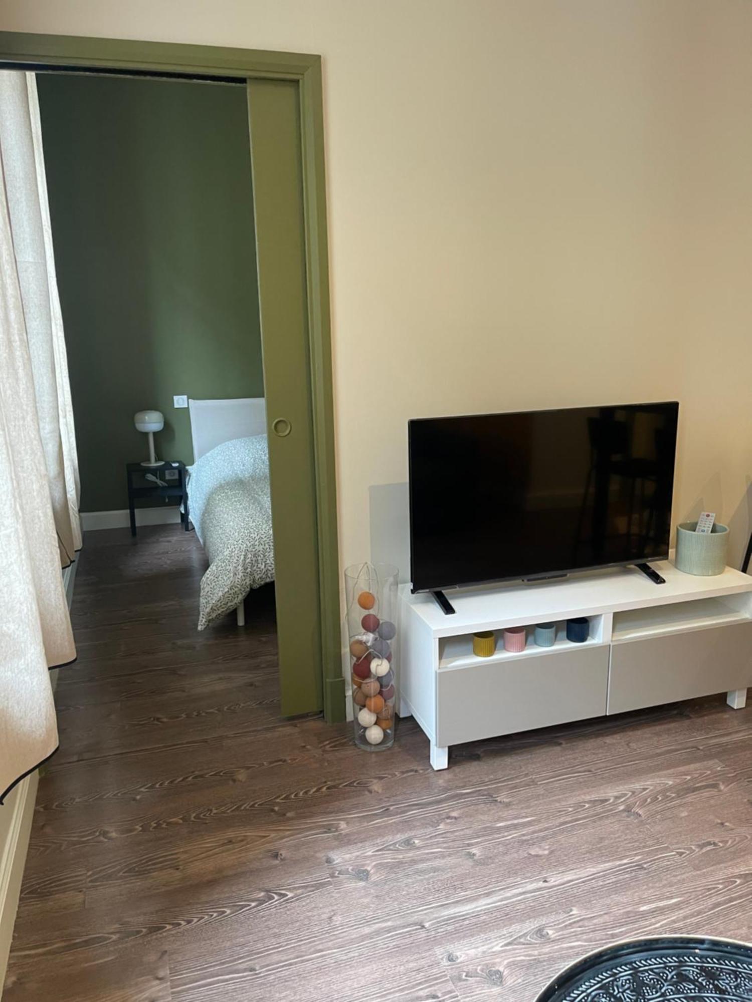 Appartement Au Coeur Du Centre Ville De Carcassonne Luaran gambar